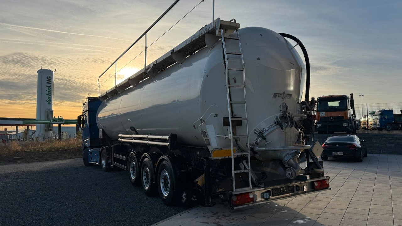 Spitzer SK 2760 CAL GGVS 60m³ Kippsilo - Silo semi-trailer: picture 2 Spitzer SK 2760 CAL GGVS 60m³ Kippsilo - Silo semi-trailer: picture 2