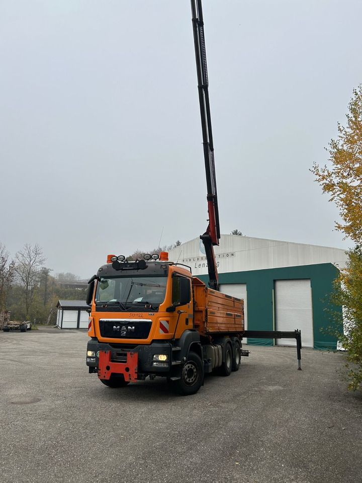 MAN TGS 33.400 6x4 Kipper Palfinger 22002 - Tipper, Crane truck: picture 1 MAN TGS 33.400 6x4 Kipper Palfinger 22002 - Tipper, Crane truck: picture 1