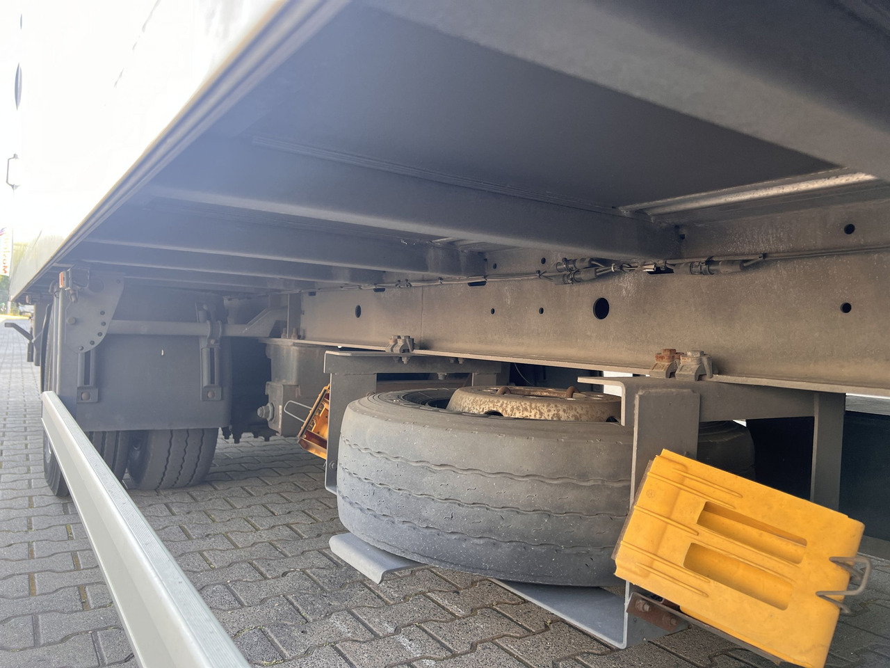 Closed box trailer Ackermann Z-KA-F10.5/7,6 1 Achs Kofferanhänger, Ladebordwand: picture 10 Closed box trailer Ackermann Z-KA-F10.5/7,6 1 Achs Kofferanhänger, Ladebordwand: picture 10