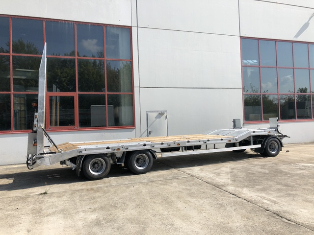 Möslein T 3-6,60 VB 1 3 Achs Tieflader- Anhänger, Luftgefedert, Verbreiterung - Low loader trailer: picture 4 Möslein T 3-6,60 VB 1 3 Achs Tieflader- Anhänger, Luftgefedert, Verbreiterung - Low loader trailer: picture 4