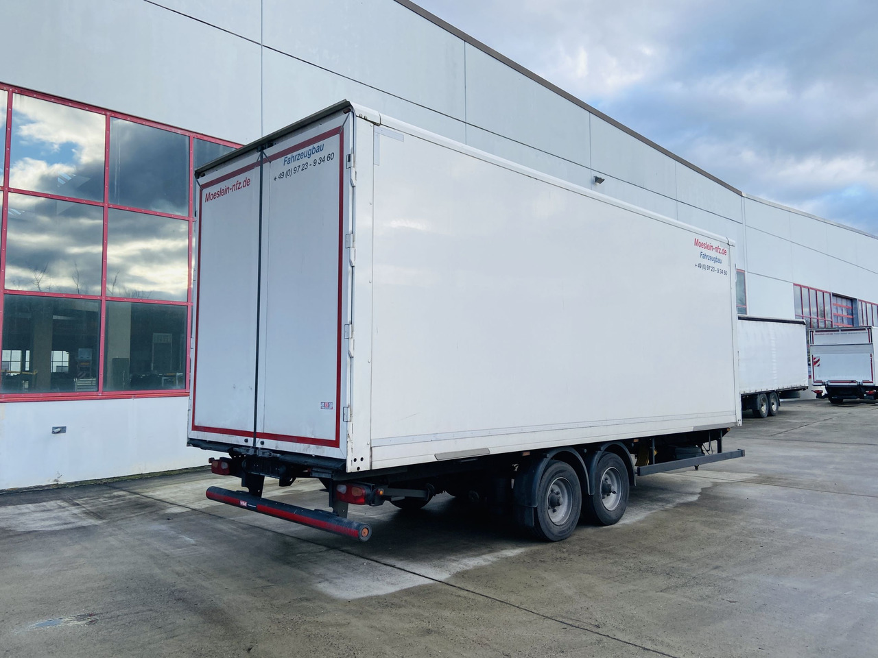 Möslein TKO 105 D 7m weiß Tandem- Koffer, Durchladbar, Neuwertig - Closed box trailer: picture 4 Möslein TKO 105 D 7m weiß Tandem- Koffer, Durchladbar, Neuwertig - Closed box trailer: picture 4