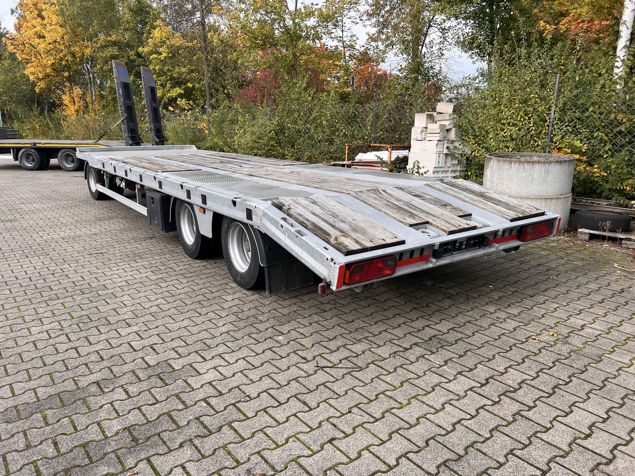 Möslein TO 3 F Schwebheim 3 Achs Tiefladeranhänger - Low loader trailer: picture 5 Möslein TO 3 F Schwebheim 3 Achs Tiefladeranhänger - Low loader trailer: picture 5