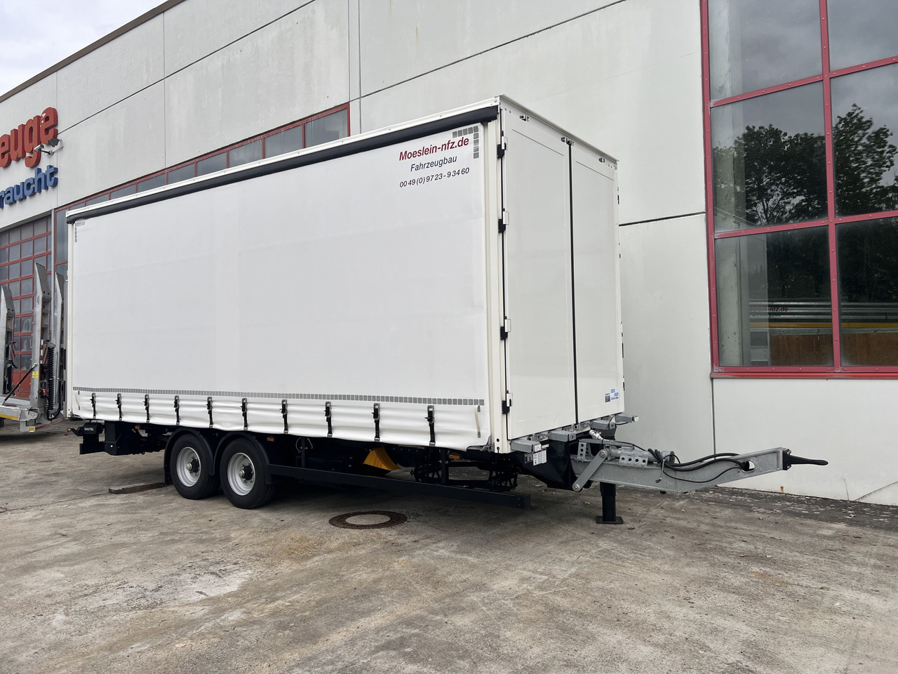 Möslein TPS 105 D-L Planenanhänger, Ladebordwand + Durchladbar neuwertig - Curtainsider trailer: picture 5 Möslein TPS 105 D-L Planenanhänger, Ladebordwand + Durchladbar neuwertig - Curtainsider trailer: picture 5