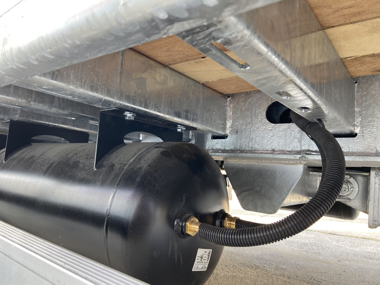 Möslein TT21- 7,2 21 t Tandemtieflader, Luftgefedert, NEU - Low loader trailer: picture 2 Möslein TT21- 7,2 21 t Tandemtieflader, Luftgefedert, NEU - Low loader trailer: picture 2