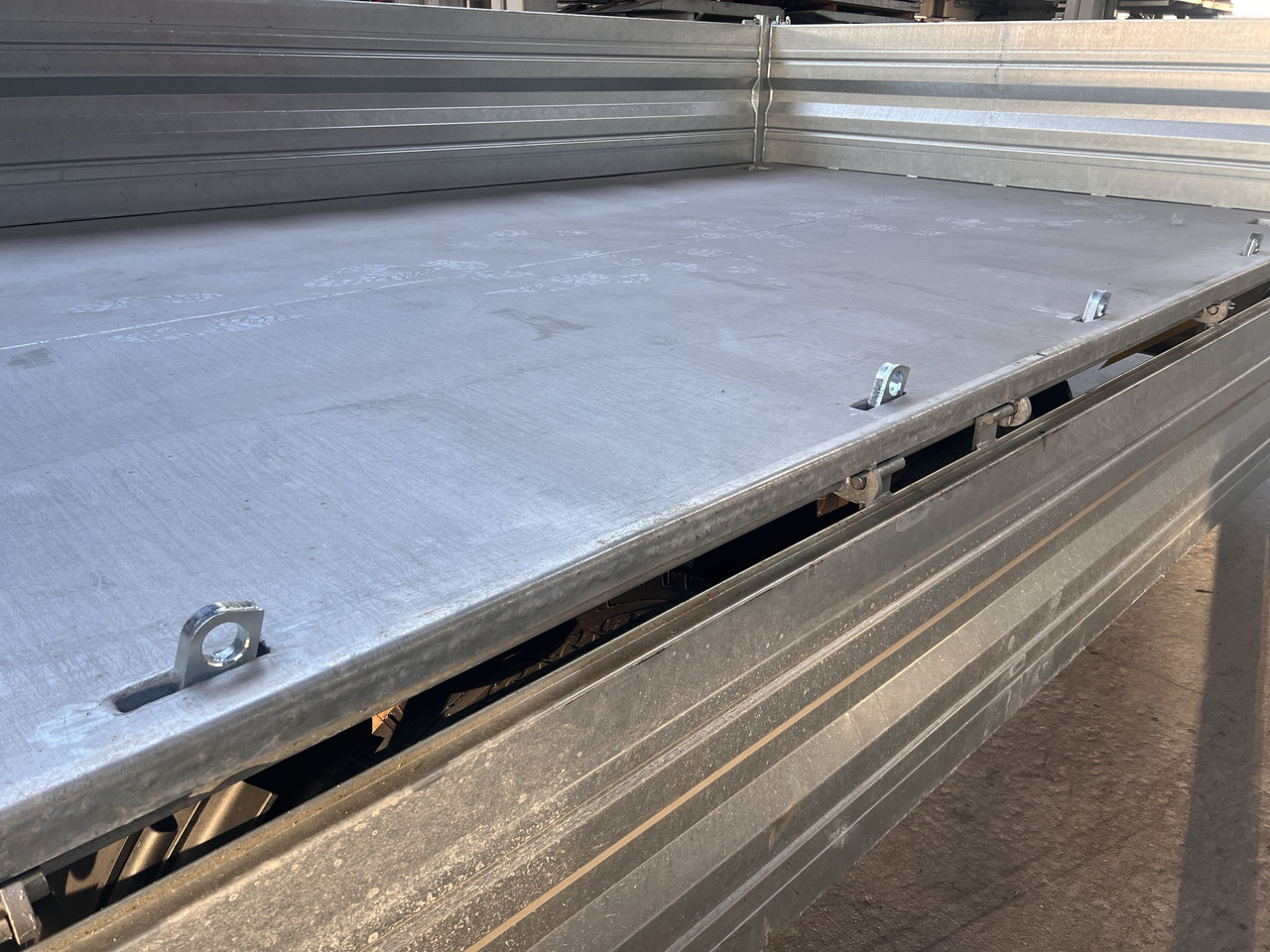 Möslein TTD 14 Schwebheim 14 t Tandemkipper Tieflader Breite Reifen-- Neufahrzeug -- - Tipper trailer: picture 2 Möslein TTD 14 Schwebheim 14 t Tandemkipper Tieflader Breite Reifen-- Neufahrzeug -- - Tipper trailer: picture 2