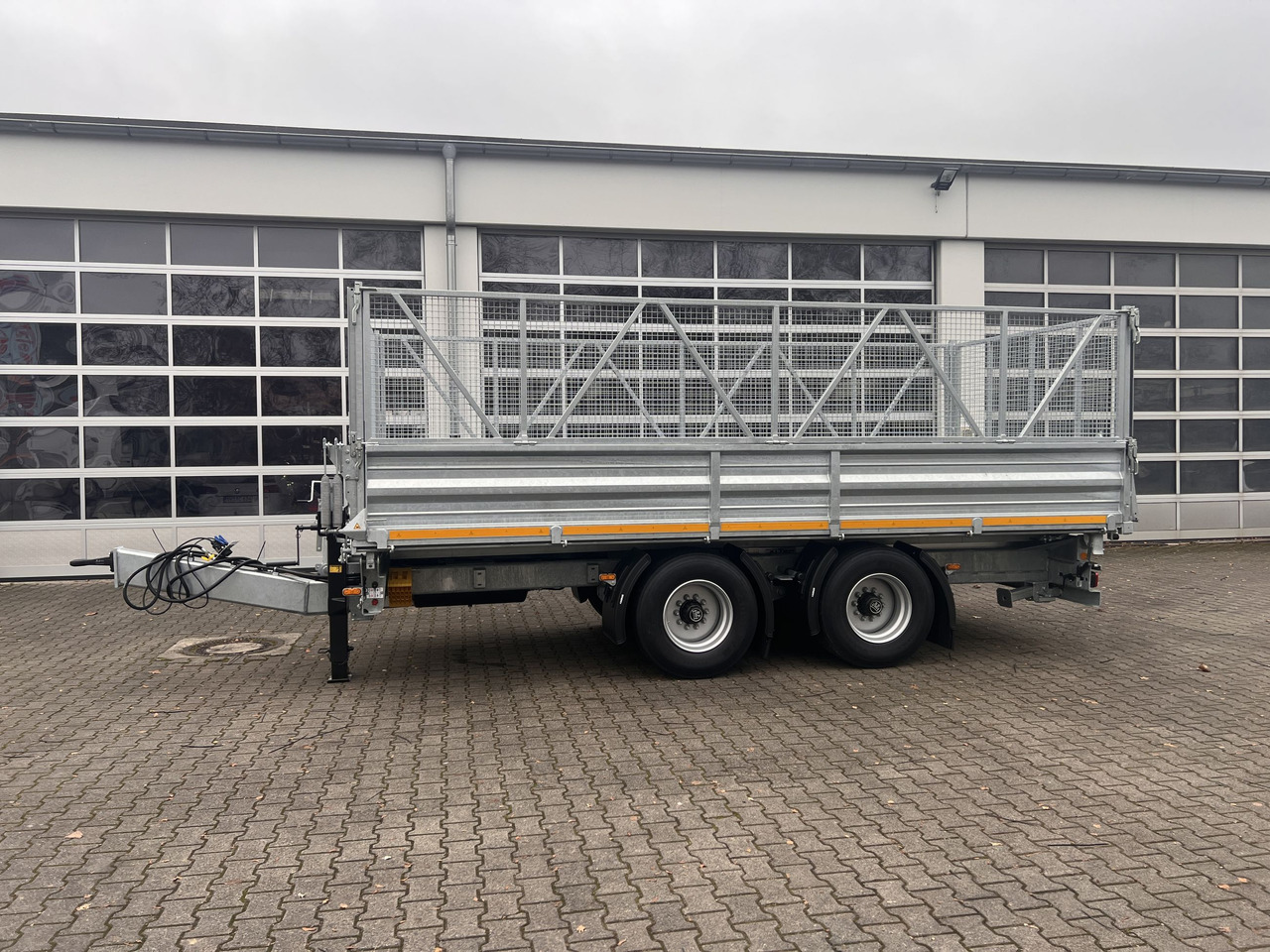 Möslein TTD 19 AB neuer 19 t Tandemkipper TiefladerGitteraufsatz - Tipper trailer: picture 1 Möslein TTD 19 AB neuer 19 t Tandemkipper TiefladerGitteraufsatz - Tipper trailer: picture 1