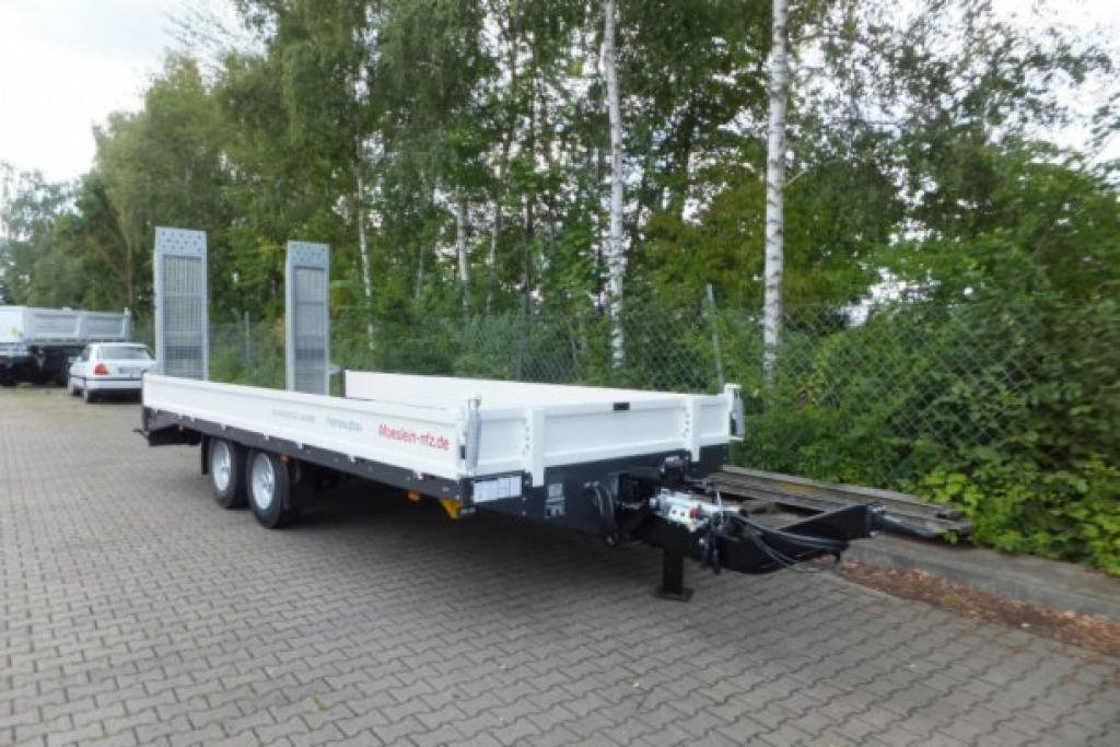Möslein TTT 13- 6,28 Weiß Neuer Tandemtieflader 13 t GG - Low loader trailer: picture 4 Möslein TTT 13- 6,28 Weiß Neuer Tandemtieflader 13 t GG - Low loader trailer: picture 4