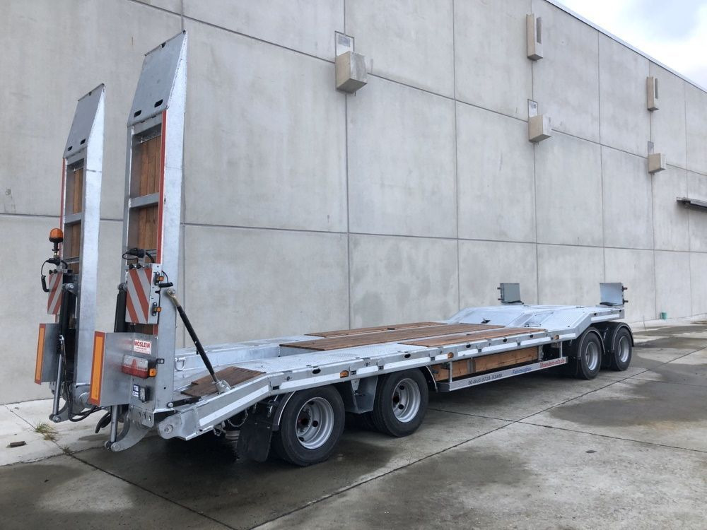 Möslein neuer 4 Achs Tieflader hydraulischen Rampen - Low loader trailer: picture 3 Möslein neuer 4 Achs Tieflader hydraulischen Rampen - Low loader trailer: picture 3
