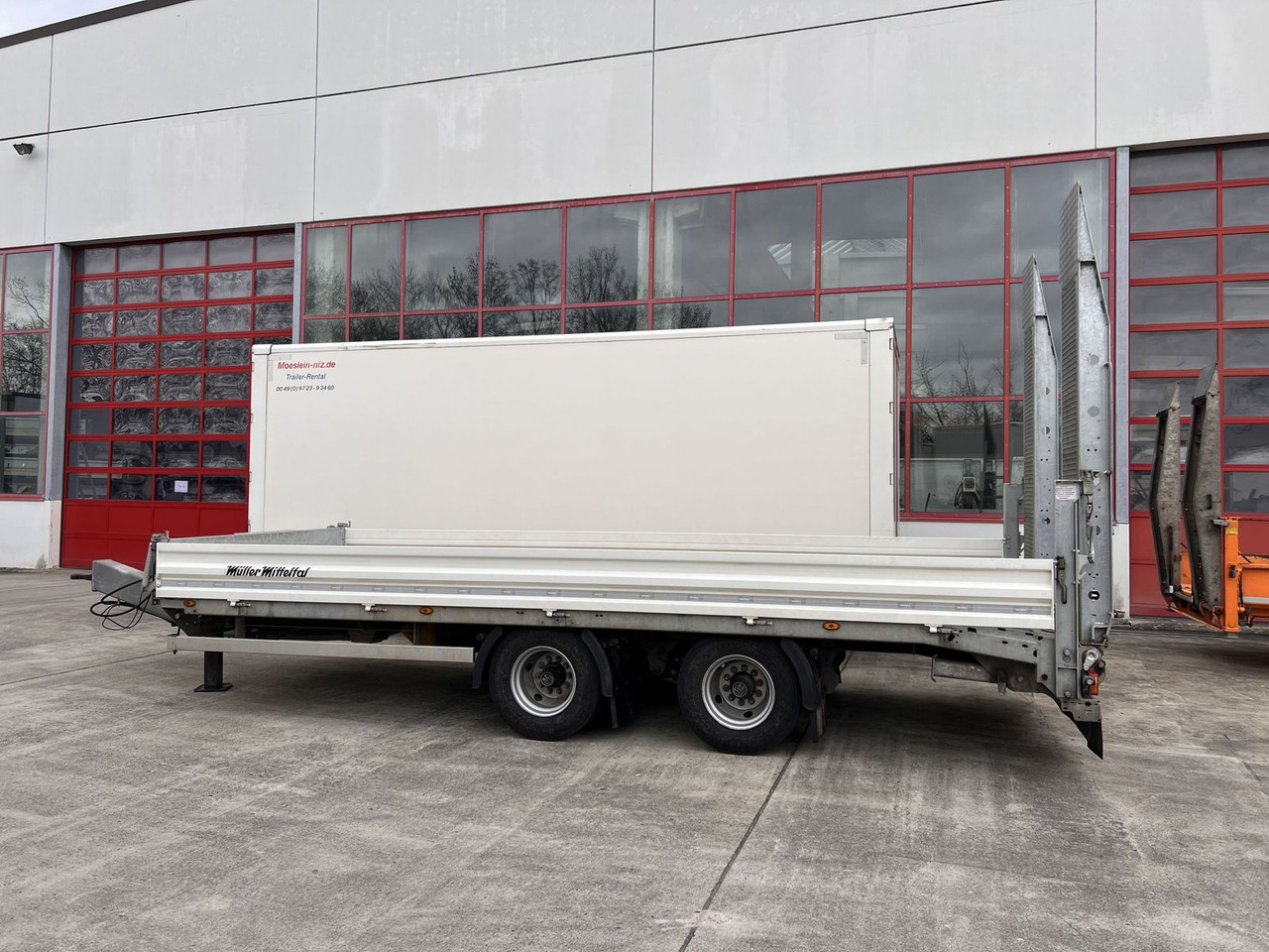 Müller-Mitteltal 19 t Tandemtieflader, Wenig Benutzt - Low loader trailer: picture 1 Müller-Mitteltal 19 t Tandemtieflader, Wenig Benutzt - Low loader trailer: picture 1