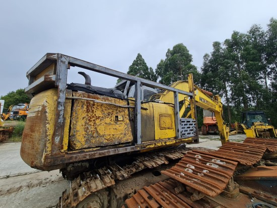 ESTRUCTURA DE PROTECCIÓN FORESTAL PARA EXCAVADORA - Cab and interior for Construction machinery: picture 3 ESTRUCTURA DE PROTECCIÓN FORESTAL PARA EXCAVADORA - Cab and interior for Construction machinery: picture 3