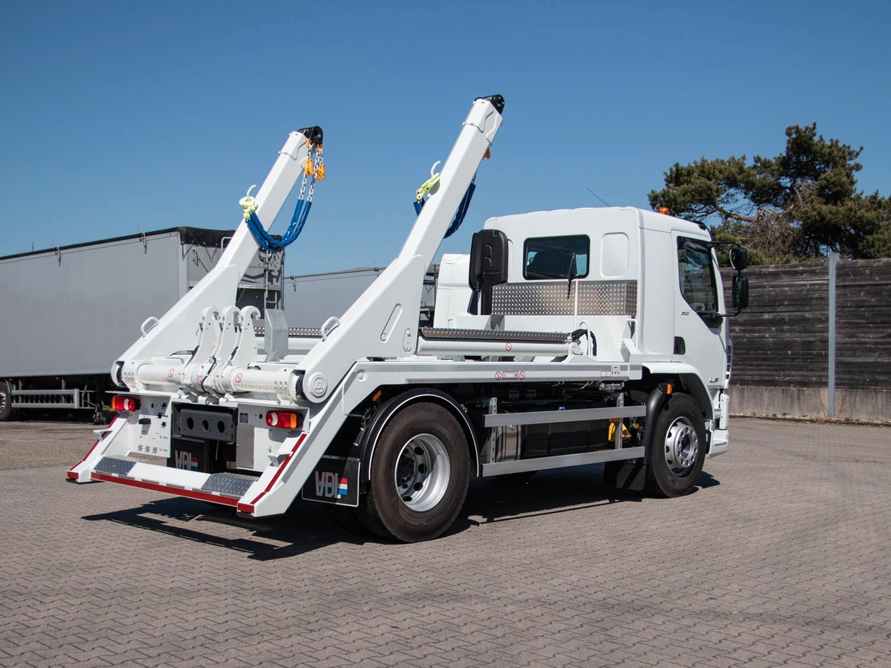 Tipper DAF FA LF 310 19t Absetzkipper VDL: picture 7