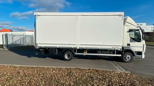 DAF LF 210 8t Pritsche-Plane LBW Tageszulassung DAF FA LF 210 08t Spier Pritsche-Plane - Curtainsider truck: picture 4 DAF LF 210 8t Pritsche-Plane LBW Tageszulassung DAF FA LF 210 08t Spier Pritsche-Plane - Curtainsider truck: picture 4