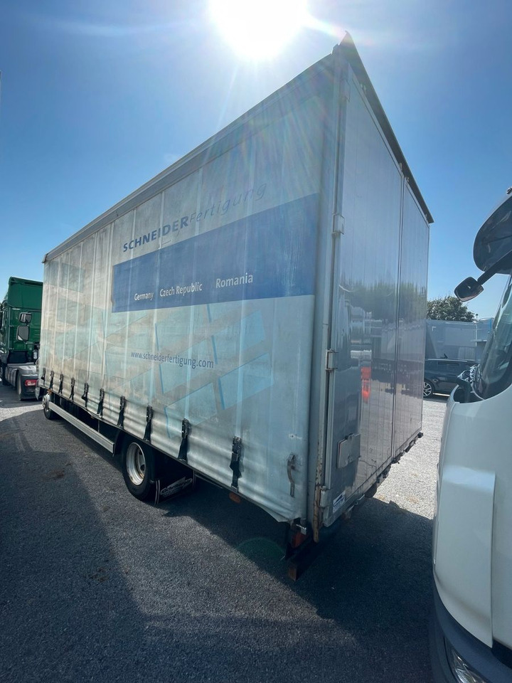 DAF LF45.180 - Curtain side van: picture 4 DAF LF45.180 - Curtain side van: picture 4