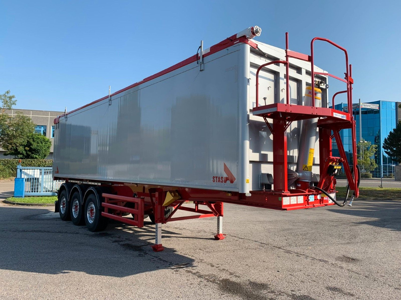 Stas Agrostar 51,8 cbm Stas Agrostar 51,8 cbm - Tipper semi-trailer: picture 2 Stas Agrostar 51,8 cbm Stas Agrostar 51,8 cbm - Tipper semi-trailer: picture 2