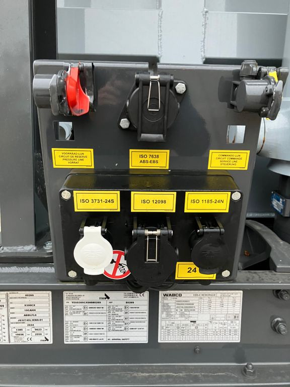 Stas agroSTAR 51,8 Kippsattelauflieger Stas agroSTAR 51,8 Kippsattelauflieger - Tipper semi-trailer: picture 4 Stas agroSTAR 51,8 Kippsattelauflieger Stas agroSTAR 51,8 Kippsattelauflieger - Tipper semi-trailer: picture 4