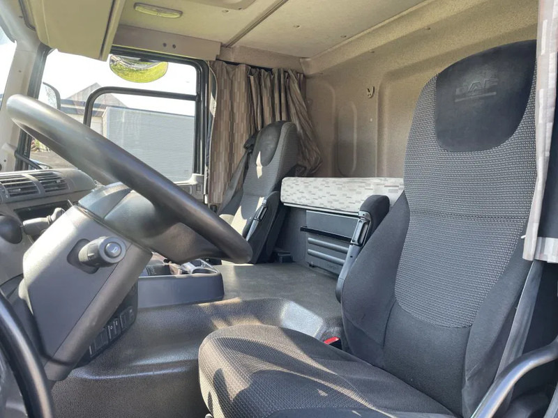 DAF CF 370 2016 only 562.000 km - Tractor unit: picture 5 DAF CF 370 2016 only 562.000 km - Tractor unit: picture 5