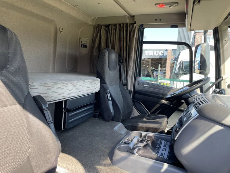 DAF CF 370 2016 only 562.000 km - Tractor unit: picture 4 DAF CF 370 2016 only 562.000 km - Tractor unit: picture 4