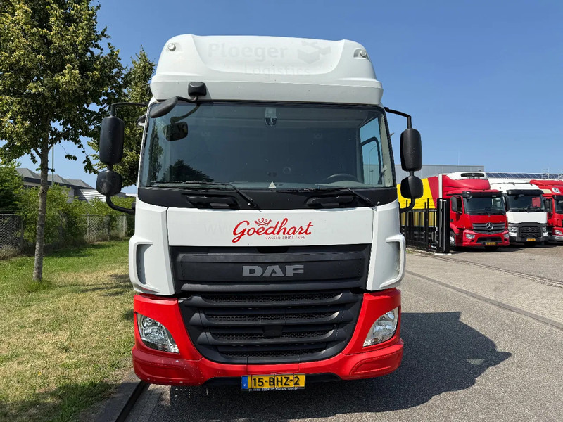 DAF CF 400 12-2016 only 805.000 km - Tractor unit: picture 3 DAF CF 400 12-2016 only 805.000 km - Tractor unit: picture 3