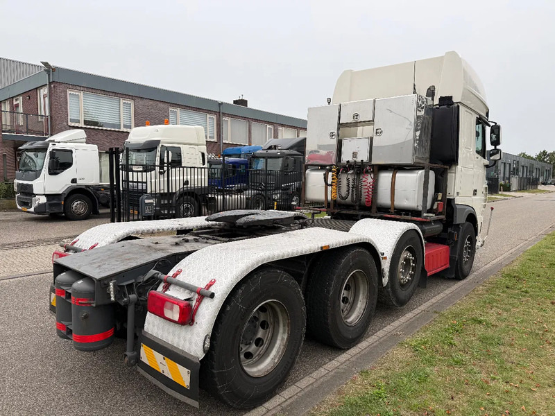 DAF XF 530 FTM 8X4 handgeschakeld 8-2018 retarder - Tractor unit: picture 4 DAF XF 530 FTM 8X4 handgeschakeld 8-2018 retarder - Tractor unit: picture 4