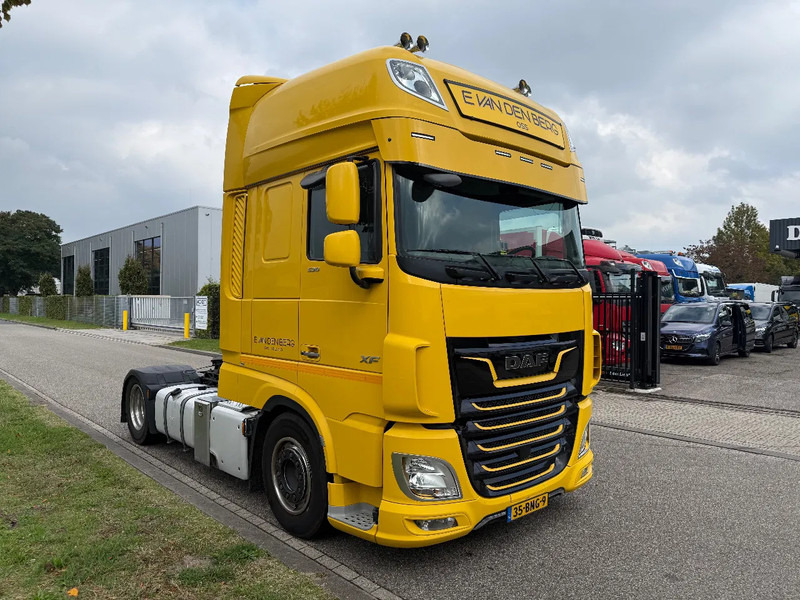DAF XF 530 MEGA 5-2019 RETARDER ONLY 596.000 KM - Tractor unit: picture 2 DAF XF 530 MEGA 5-2019 RETARDER ONLY 596.000 KM - Tractor unit: picture 2