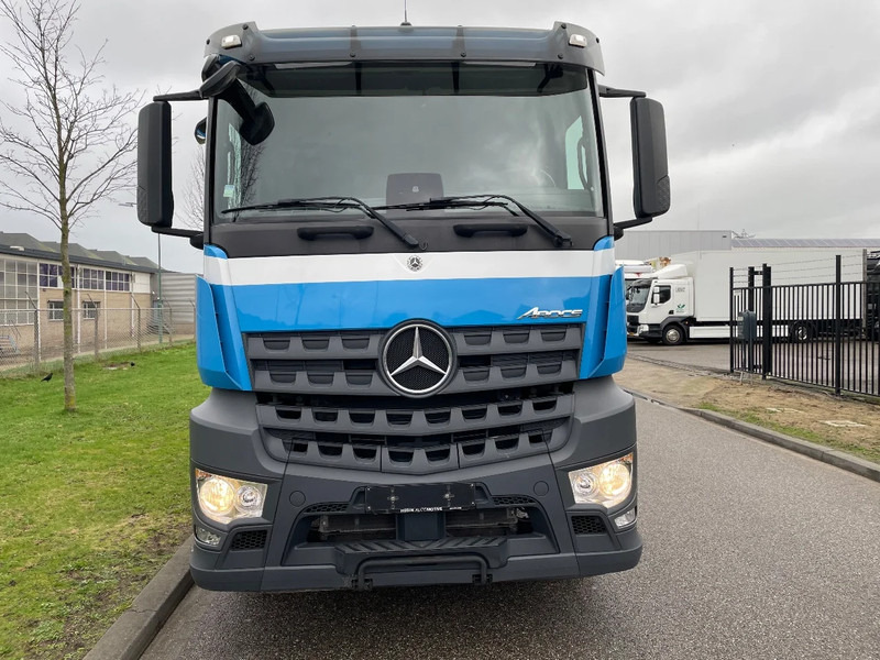 Tractor unit Mercedes-Benz Arocs 2651 6X4 2020 ONLY 250.000 km: picture 6