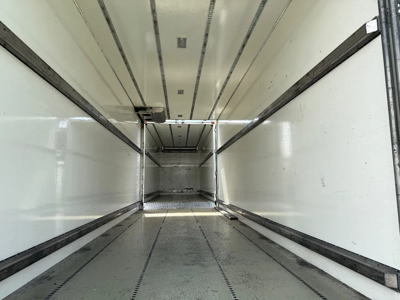 Volvo FH 460 XL 2022 only 172.000 km ! flowercomby - Refrigerator truck: picture 4 Volvo FH 460 XL 2022 only 172.000 km ! flowercomby - Refrigerator truck: picture 4