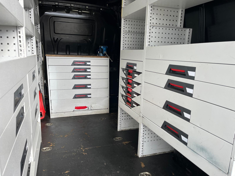 Panel van Renault Master 130.35 L2 H2, Euro 6, Airco incl complete werkplaatsinrichting: picture 17 Panel van Renault Master 130.35 L2 H2, Euro 6, Airco incl complete werkplaatsinrichting: picture 17