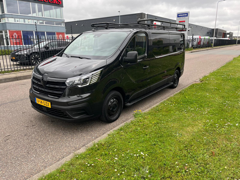 Renault Trafic Black Edition 2.0dci L2 H1, Airco, Nav, Camera - Small van: picture 2 Renault Trafic Black Edition 2.0dci L2 H1, Airco, Nav, Camera - Small van: picture 2