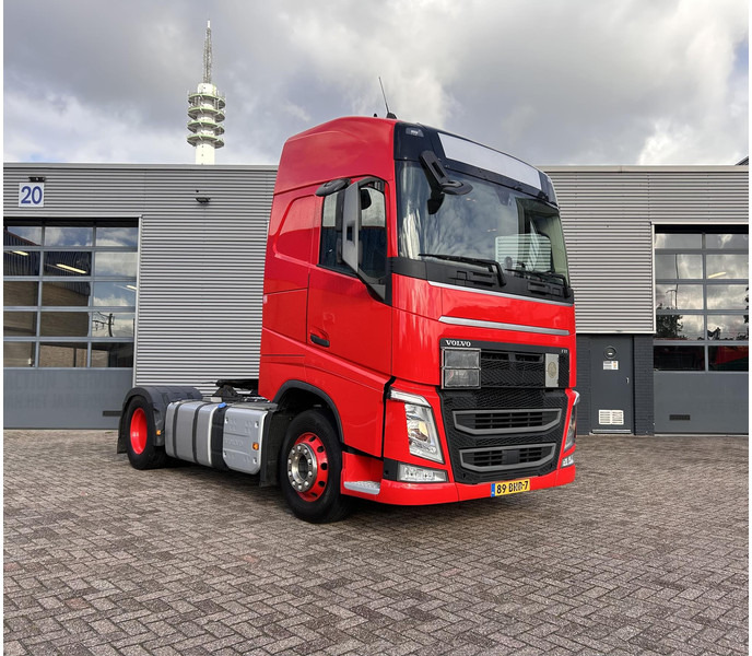 Volvo FH - Tractor unit: picture 1 Volvo FH - Tractor unit: picture 1