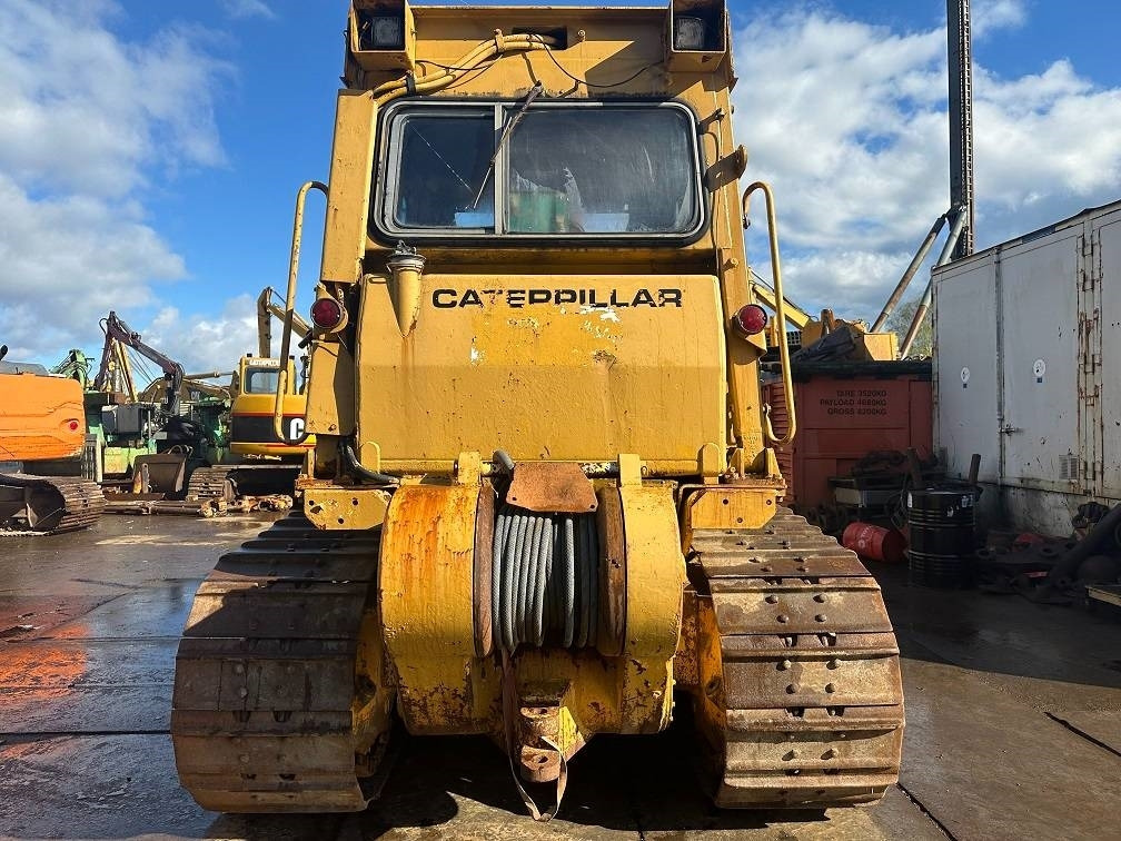 CAT D6D with winch  - Bulldozer: picture 4 CAT D6D with winch  - Bulldozer: picture 4