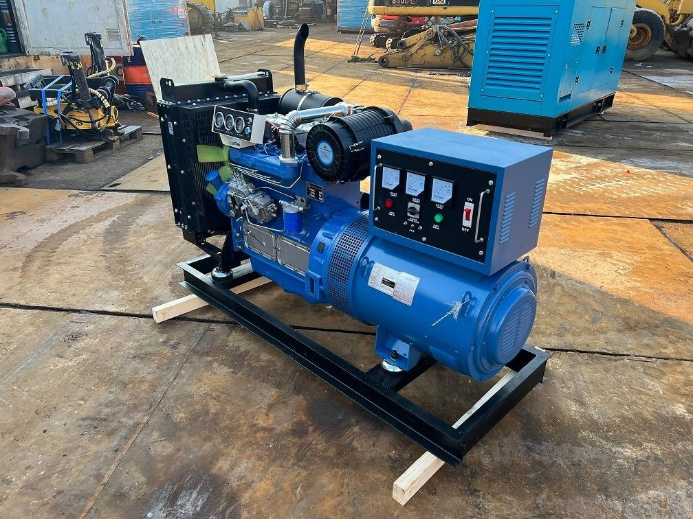 Ricardo 50kva (40kw) generator 3 phase 50hz 400v unused  - Generator set: picture 2 Ricardo 50kva (40kw) generator 3 phase 50hz 400v unused  - Generator set: picture 2