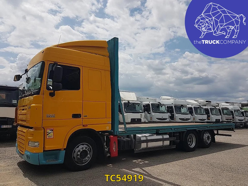 DAF XF 105 410 - Dropside/ Flatbed truck: picture 1 DAF XF 105 410 - Dropside/ Flatbed truck: picture 1
