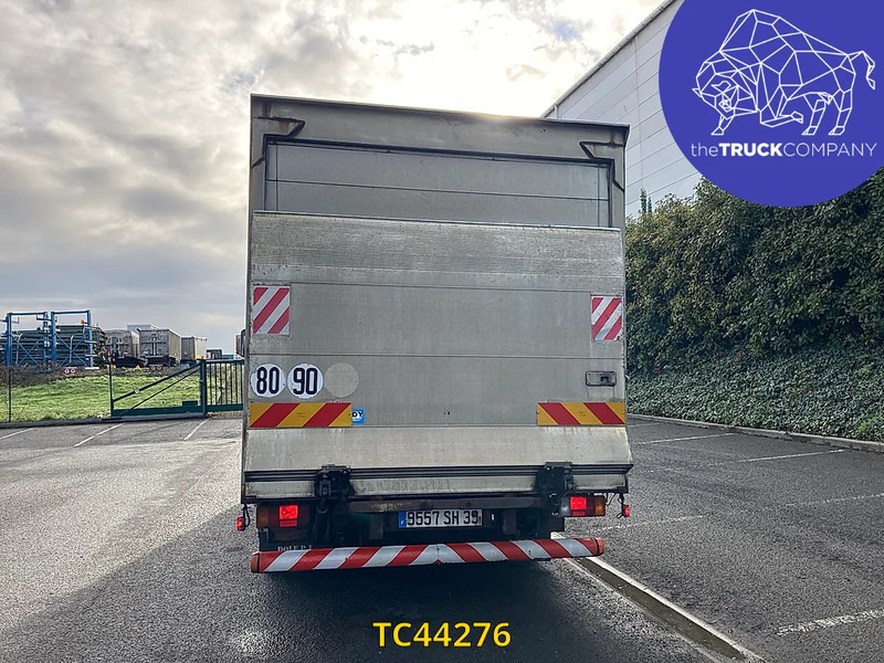 Iveco EuroCargo 100 E15 - Box truck: picture 3 Iveco EuroCargo 100 E15 - Box truck: picture 3