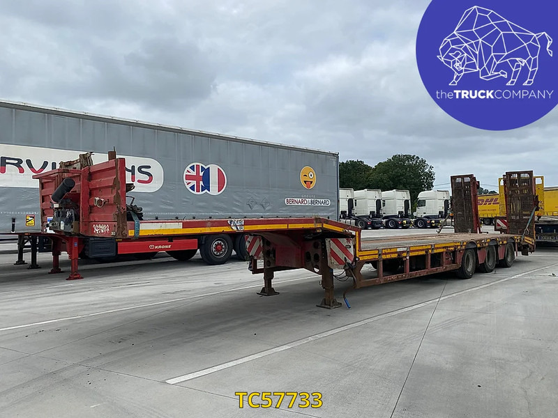 Kässbohrer - Low loader semi-trailer: picture 1 Kässbohrer - Low loader semi-trailer: picture 1