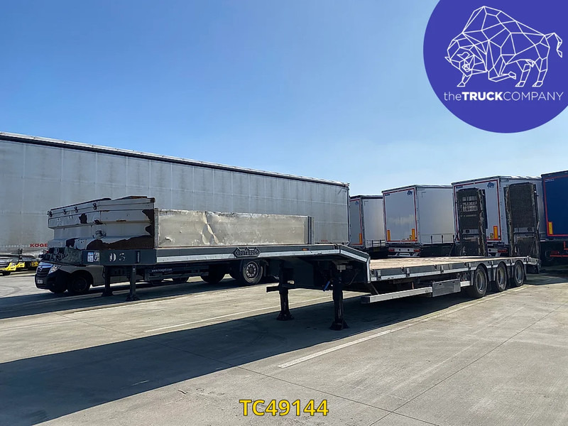 Nooteboom - Low loader semi-trailer: picture 1 Nooteboom - Low loader semi-trailer: picture 1