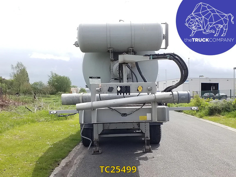 Concrete mixer semi-trailer Renders: picture 8