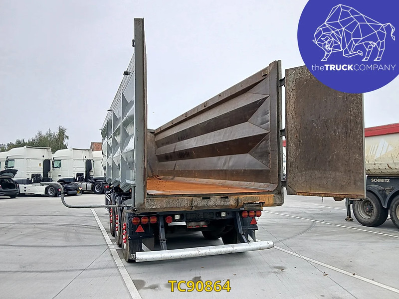 Stas 55 - Tipper semi-trailer: picture 4 Stas 55 - Tipper semi-trailer: picture 4