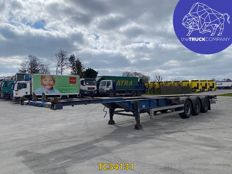 Container transporter/ Swap body semi-trailer TURBOS HOET: picture 1