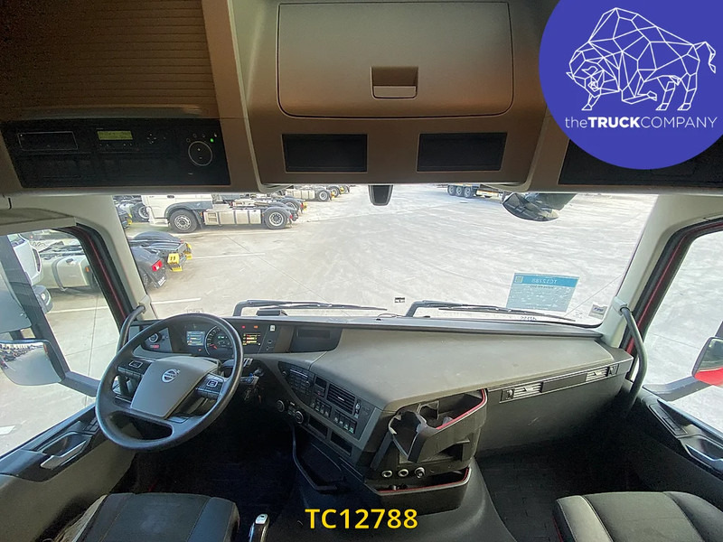 Curtainsider truck Volvo FH 500: picture 20 Curtainsider truck Volvo FH 500: picture 20