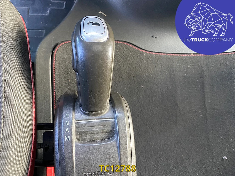 Curtainsider truck Volvo FH 500: picture 18 Curtainsider truck Volvo FH 500: picture 18