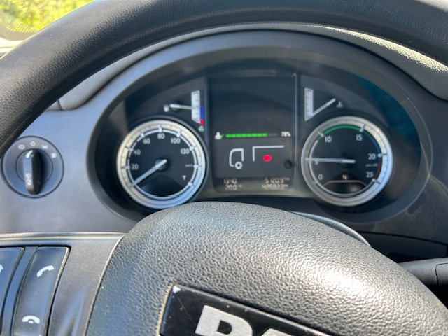 Refrigerator truck DAF CF 370 Tiefkühler NUR 426000 km: picture 12