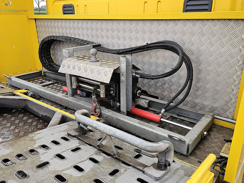 Autotransporter truck Iveco 120E28 EUROCARGO FLY DECK 2 CARS: picture 17 Autotransporter truck Iveco 120E28 EUROCARGO FLY DECK 2 CARS: picture 17