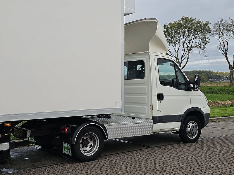 Iveco Daily 40C18 - Refrigerated van: picture 3 Iveco Daily 40C18 - Refrigerated van: picture 3