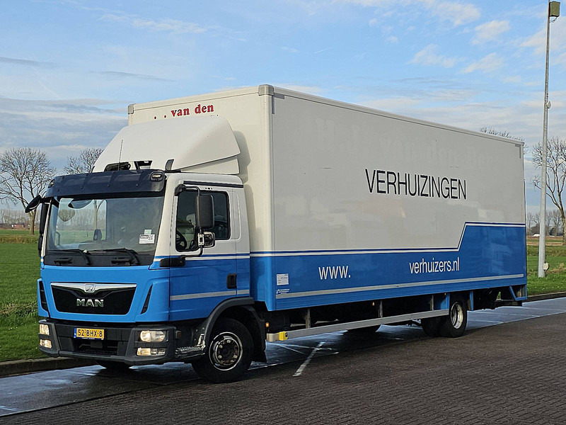 MAN 12.250 TGL - Box truck: picture 2 MAN 12.250 TGL - Box truck: picture 2