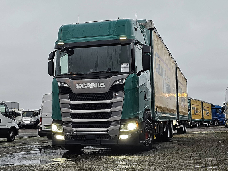 Scania S450 6X2*4 RET. FORKLIFTC - Curtainsider truck: picture 1 Scania S450 6X2*4 RET. FORKLIFTC - Curtainsider truck: picture 1