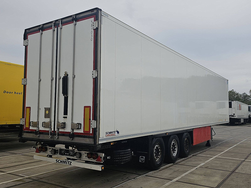 Schmitz Cargobull MEATRAILS - Refrigerator semi-trailer: picture 2 Schmitz Cargobull MEATRAILS - Refrigerator semi-trailer: picture 2