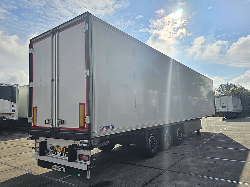 Schmitz Cargobull SKO 24 - Refrigerator semi-trailer: picture 2 Schmitz Cargobull SKO 24 - Refrigerator semi-trailer: picture 2