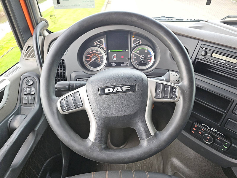 Tractor unit DAF XF 450: picture 10