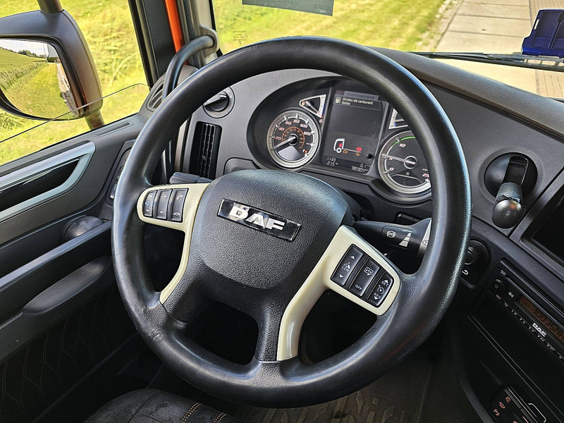 Tractor unit DAF XF 450 SPACECAB: picture 10