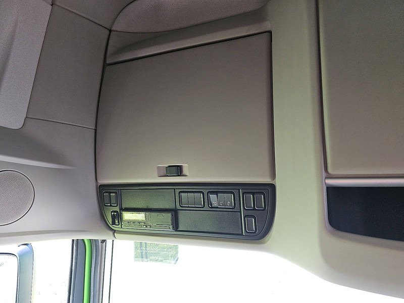 Tractor unit DAF XF 530 SSC INTARDER LED: picture 10 Tractor unit DAF XF 530 SSC INTARDER LED: picture 10